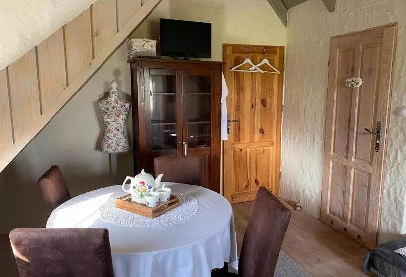 ホテル Skansen Pomezania