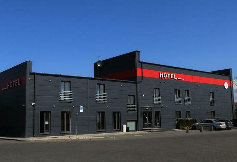 Aamiaismajoitus (B&B) M&w Hotel Wronowski