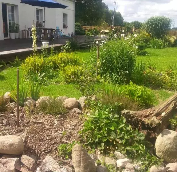 ホテル Agroturystyczny Dom Na Skraju Lasu