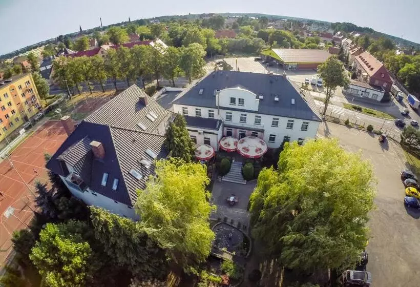 Hotelli Biały Domek