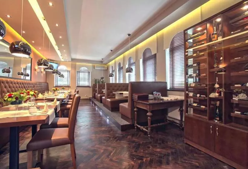 Hotelli Biały Domek