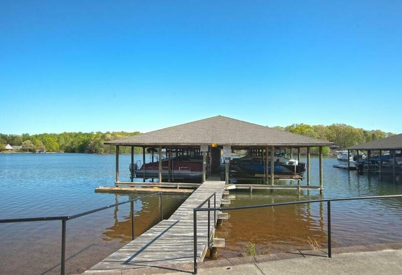 ホテル Couples Cove