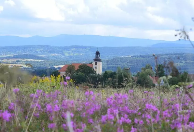 ホテル Gospodarstwo Agroturystyczne Chata Na Izerskim Wzgórzu
