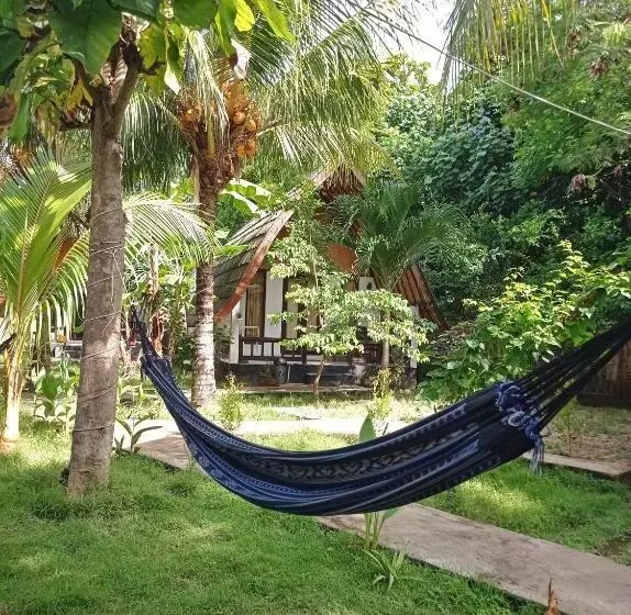 ペンション Follow The Rabbit Bungalow