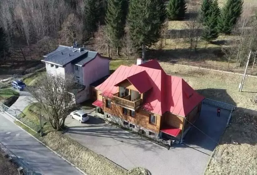 Majatalo Leonardo Guesthouse