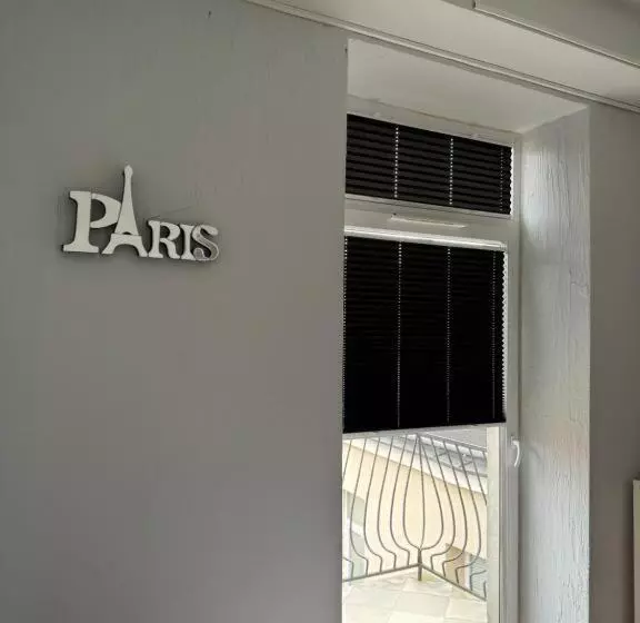 Majatalo Paris Rynek Centrum &parking