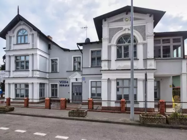 پانسیون Villa Neos