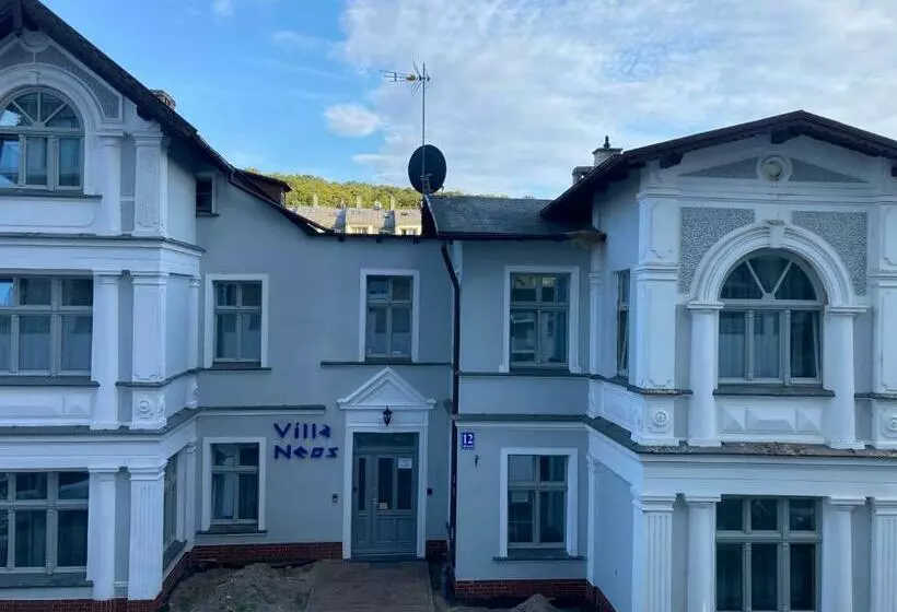 پانسیون Villa Neos