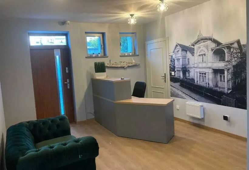 پانسیون Villa Neos