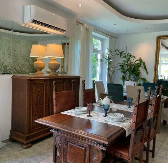 ペンション Willa Biblijne Ogrody Częstochowa