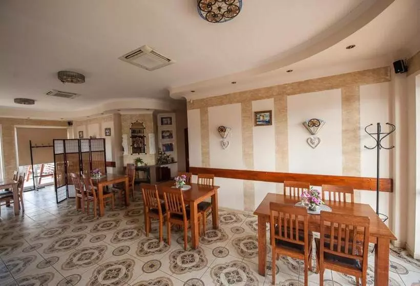 Retkeilymaja Pokoje Gościnne Gum Bar