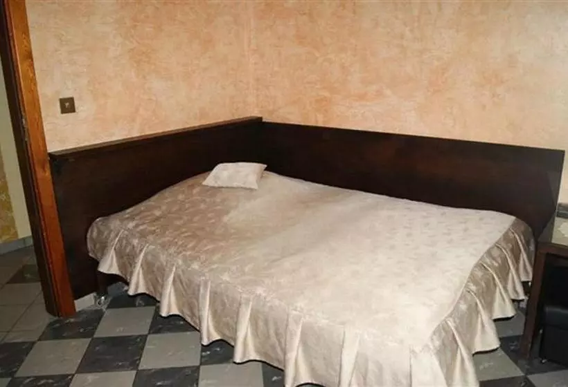 Retkeilymaja Pokoje Gościnne Gum Bar