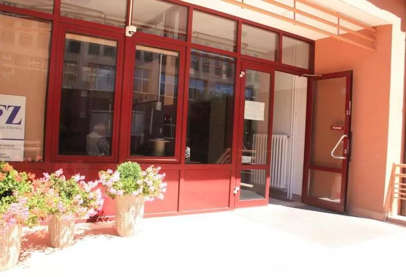 هاستل Studencki Dom Marynarza Pasat