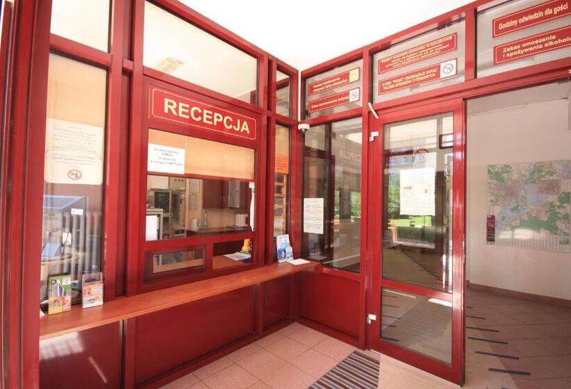 هاستل Studencki Dom Marynarza Pasat