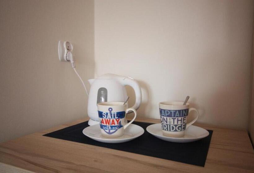 هاستل Studencki Dom Marynarza Pasat