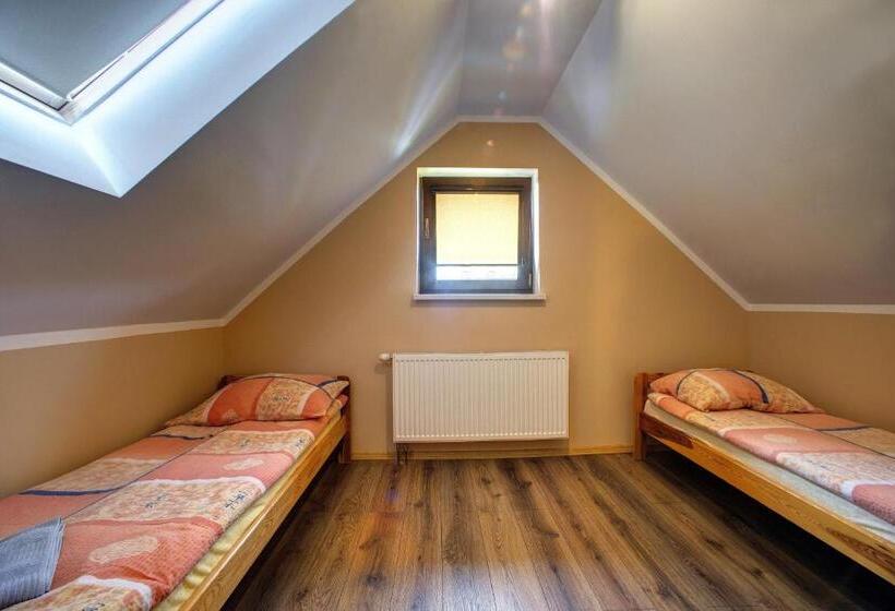 호스텔 Zajazd Sanocki