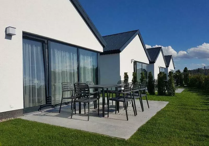 Aamiaismajoitus (B&B) 5 Zmysłów Akademia Wypoczynku Domki