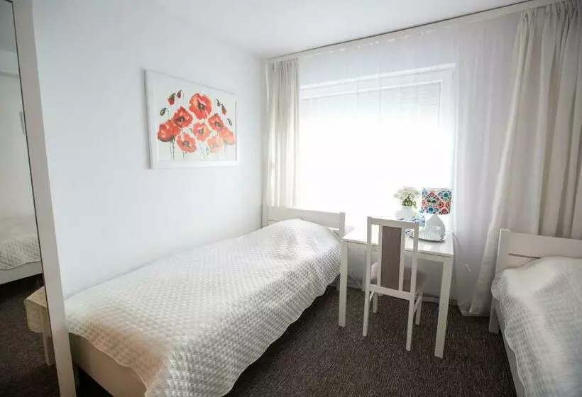 Aamiaismajoitus (B&B) Pensjonacik Grażyna