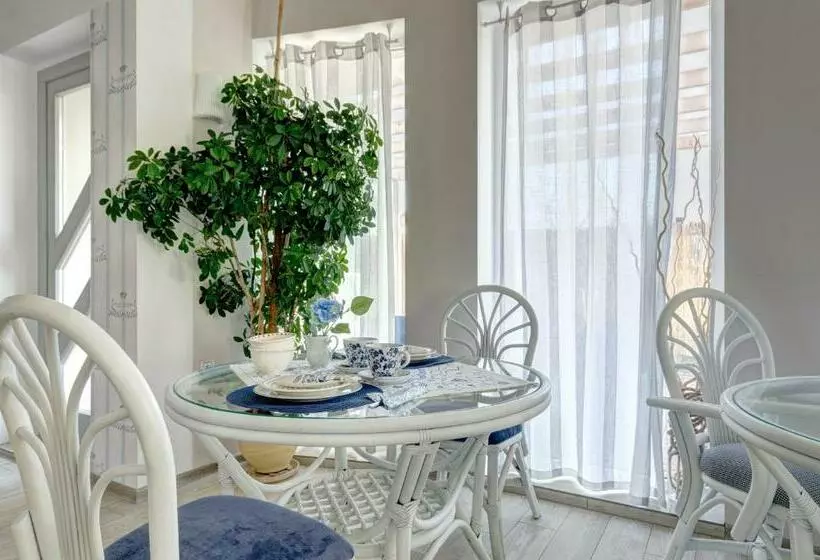 Aamiaismajoitus (B&B) Villa Pastelowa