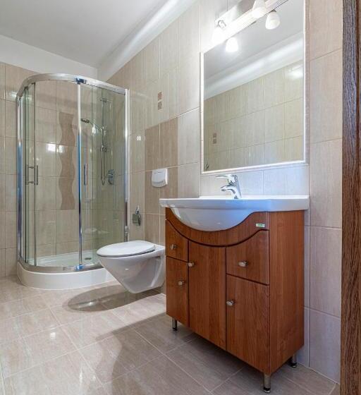 ベッドアンドブレックファースト Willa Serafin