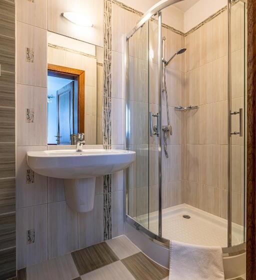 ベッドアンドブレックファースト Willa Serafin