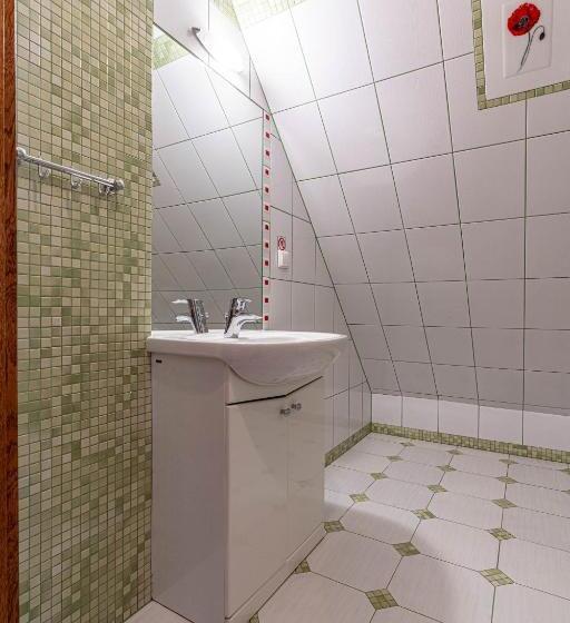 ベッドアンドブレックファースト Willa Serafin