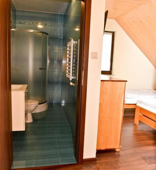 ホテル Agroturystyka Nad Stawem