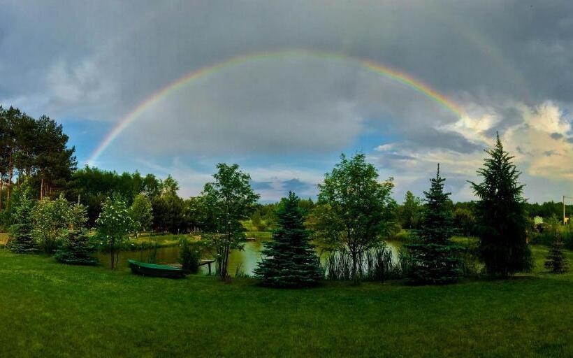 ホテル Agroturystyka Nad Stawem