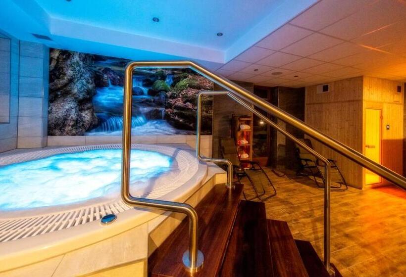 هتل Eco Tatry Holiday& Spa