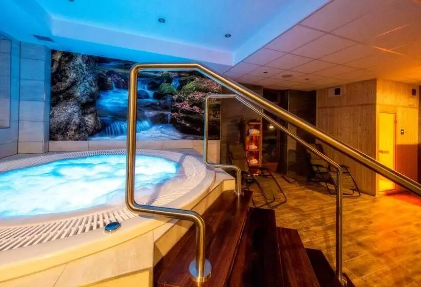ホテル Eco Tatry Holiday& Spa