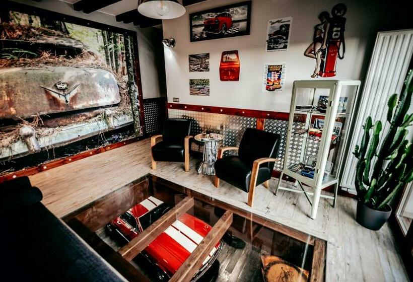 Отель Jantarvia Car Museum , Pasja I Wypoczynek Noclegi Z Klimatem