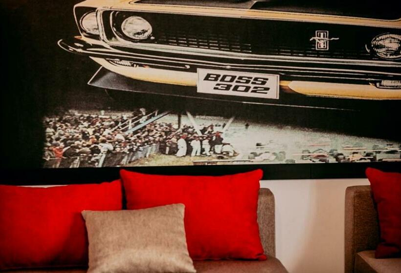 Отель Jantarvia Car Museum , Pasja I Wypoczynek Noclegi Z Klimatem