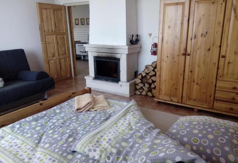 בית מלון כפרי Nasza Wioska