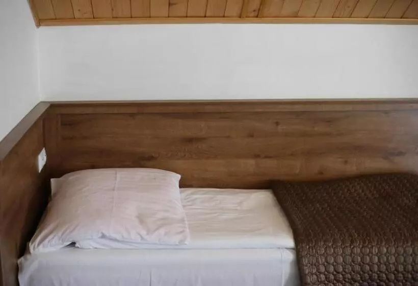 Hotelli Pod Różami