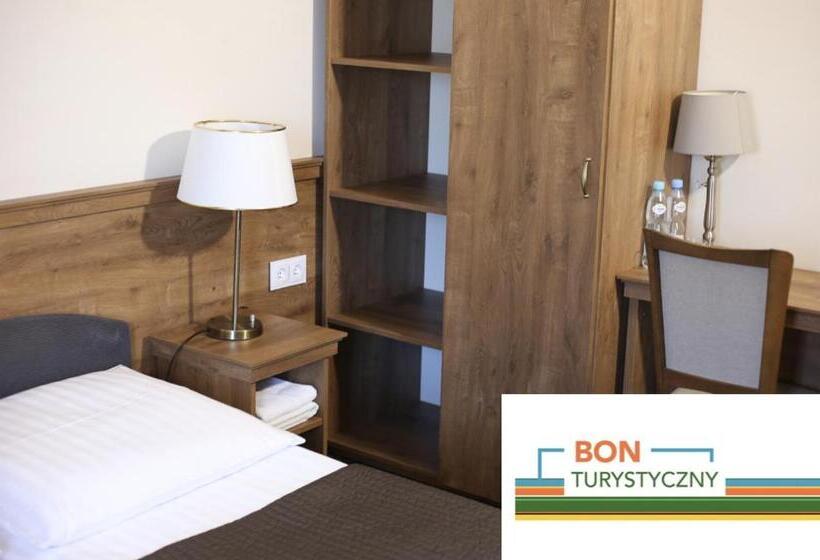 ホテル Pod Różami