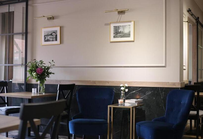 ホテル Pod Różami