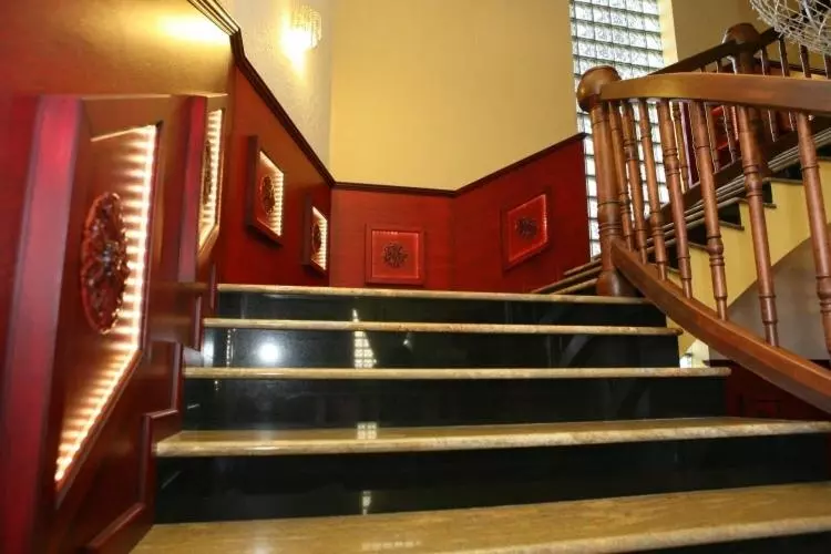 ホテル Złoty Młyn Majków