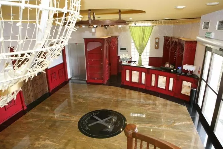 ホテル Złoty Młyn Majków