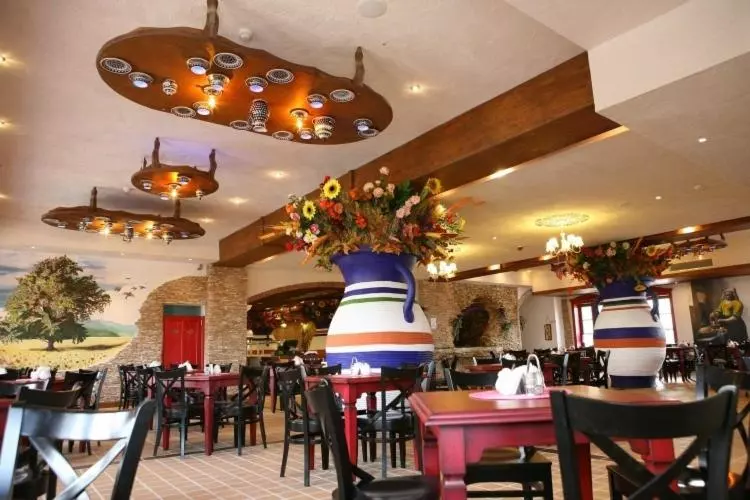 ホテル Złoty Młyn Majków