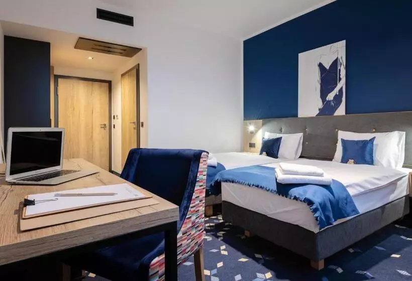 Ilkus Hotel & Restaurant