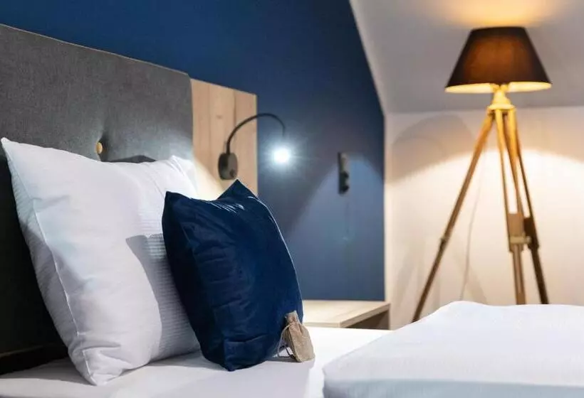 Ilkus Hotel & Restaurant