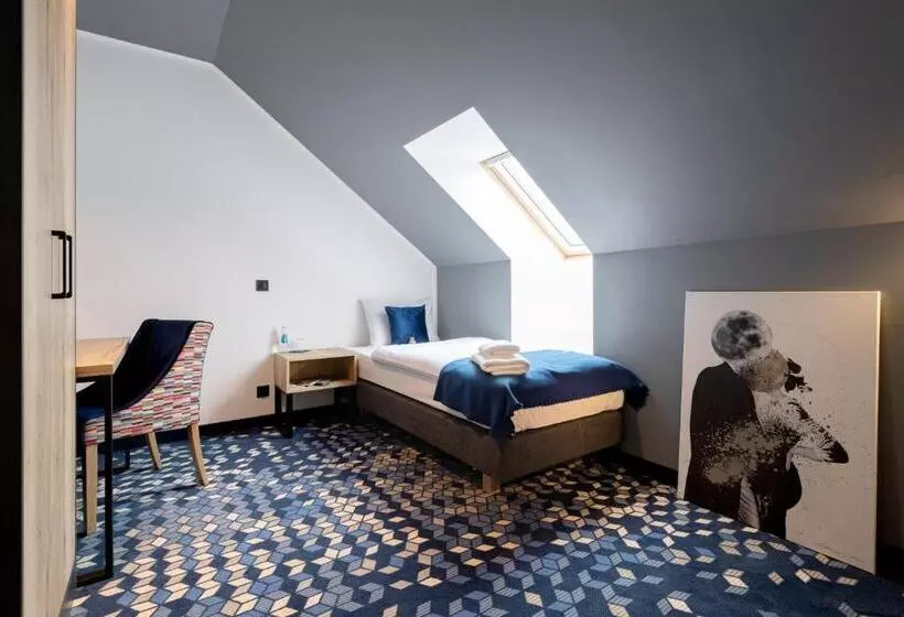 Ilkus Hotel & Restaurant