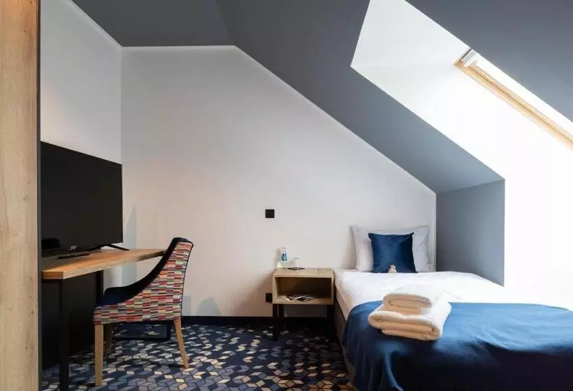 Ilkus Hotel & Restaurant