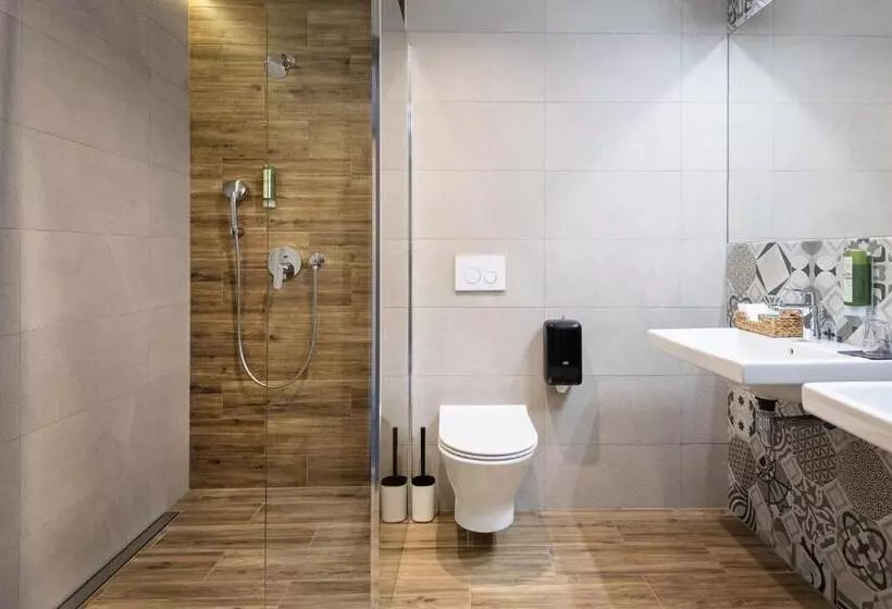 Ilkus Hotel & Restaurant