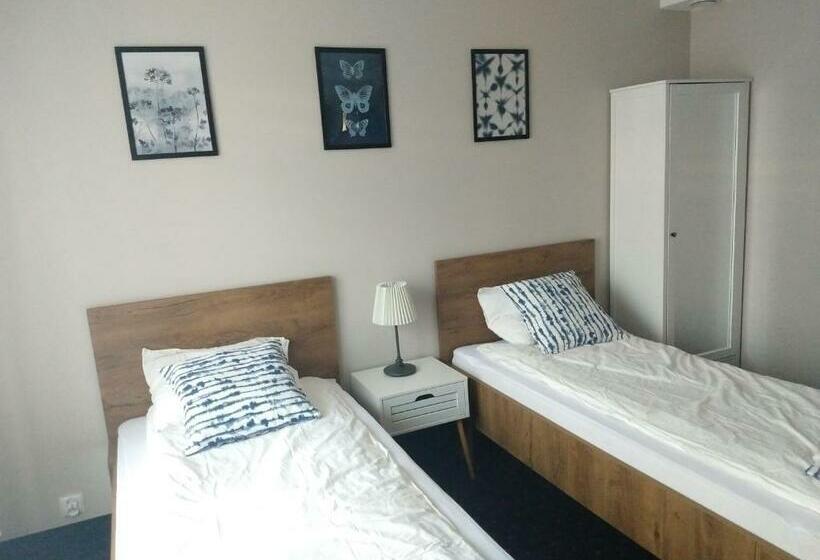 فندق على الطريق Cztery Kąty