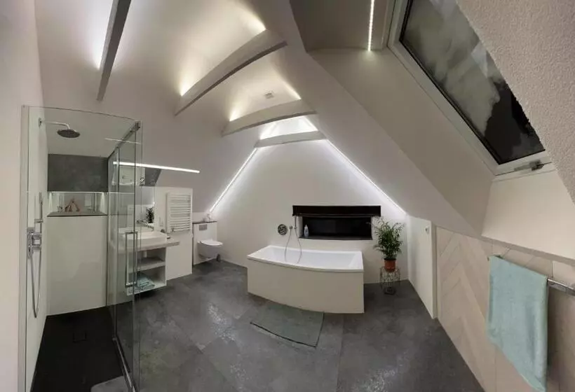 Majatalo Black House 88