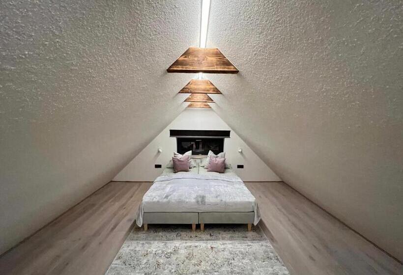 بنسيون Black House 88