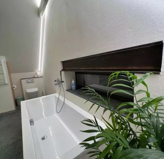 Majatalo Black House 88