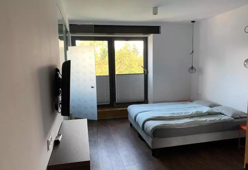 Majatalo Black House 88