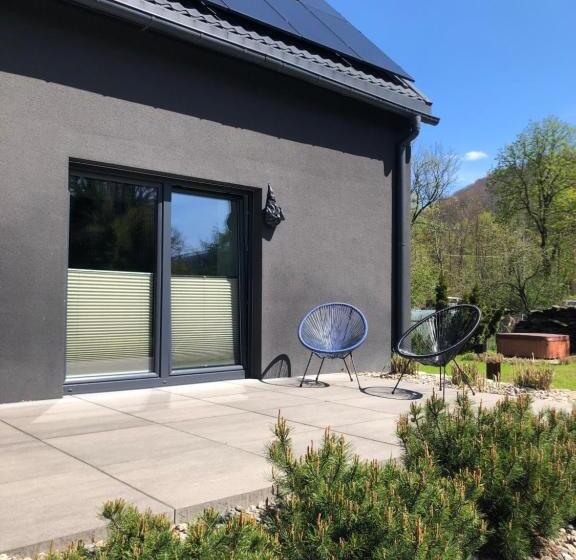 بنسيون Black House 88